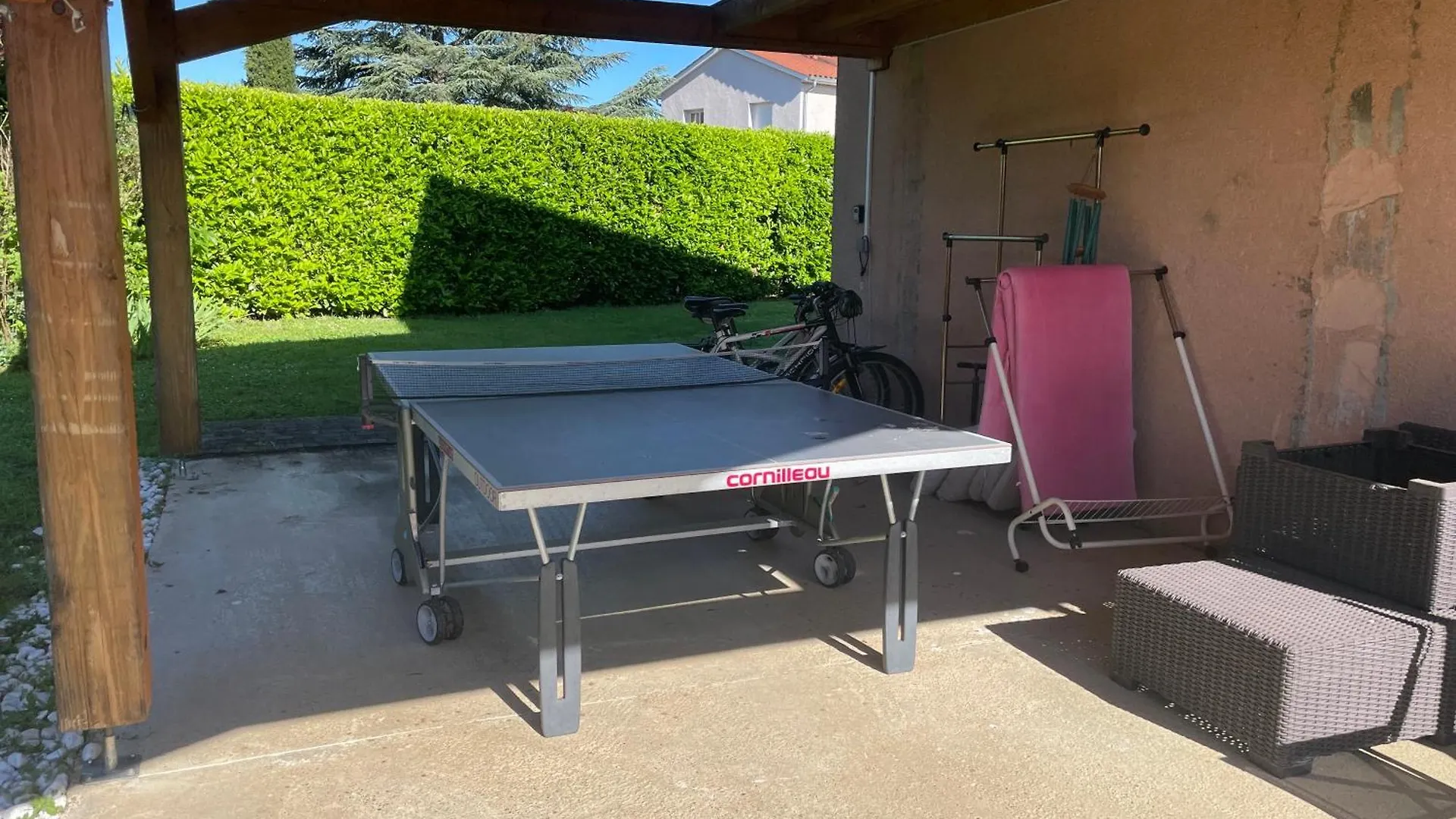 Maison Privatisee Avec Piscine Et Jardin 4 Chambres Sain-Bel Villa